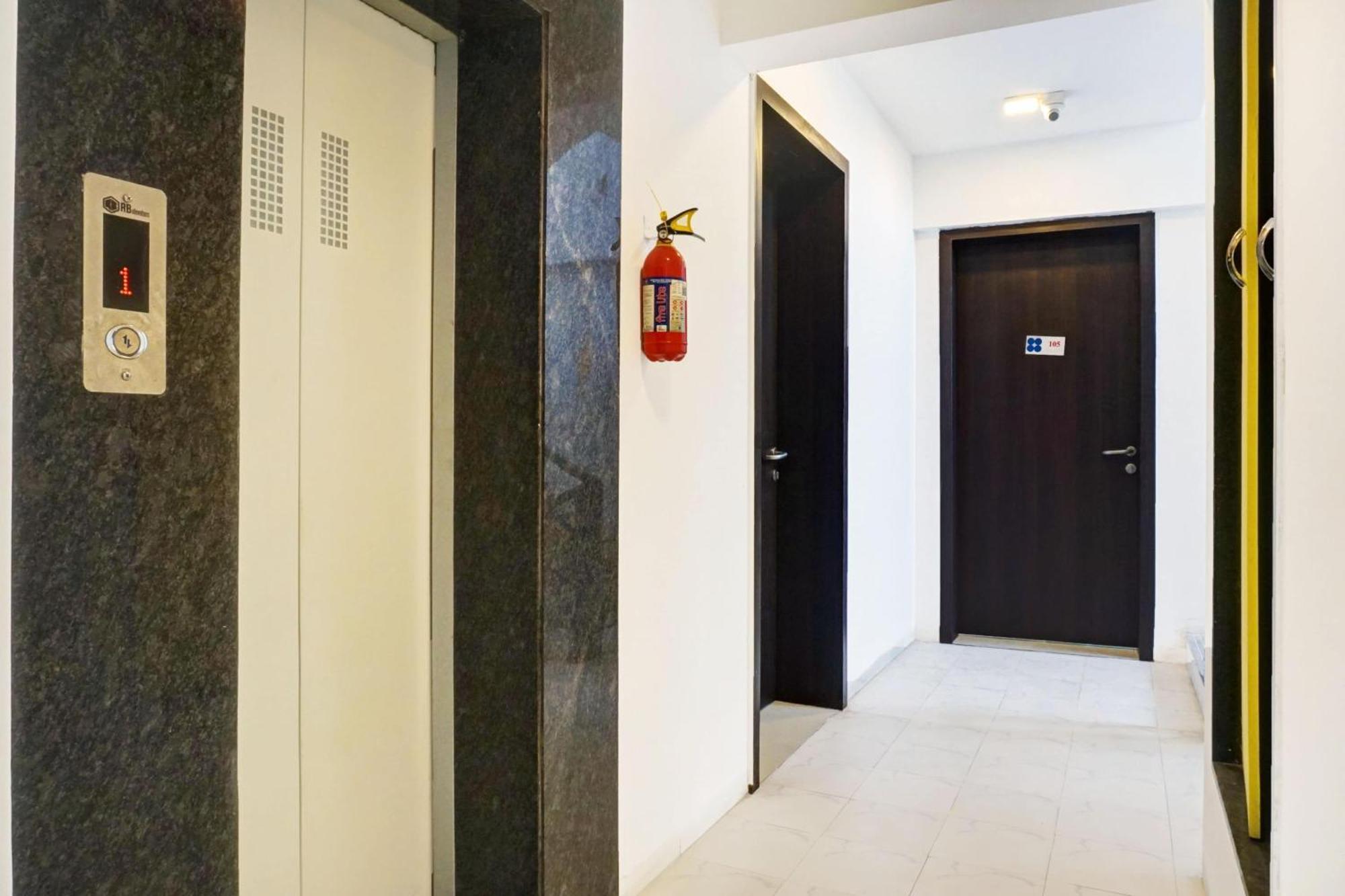 Super Aarambh Exotica Hotel Méribel Village Екстериор снимка